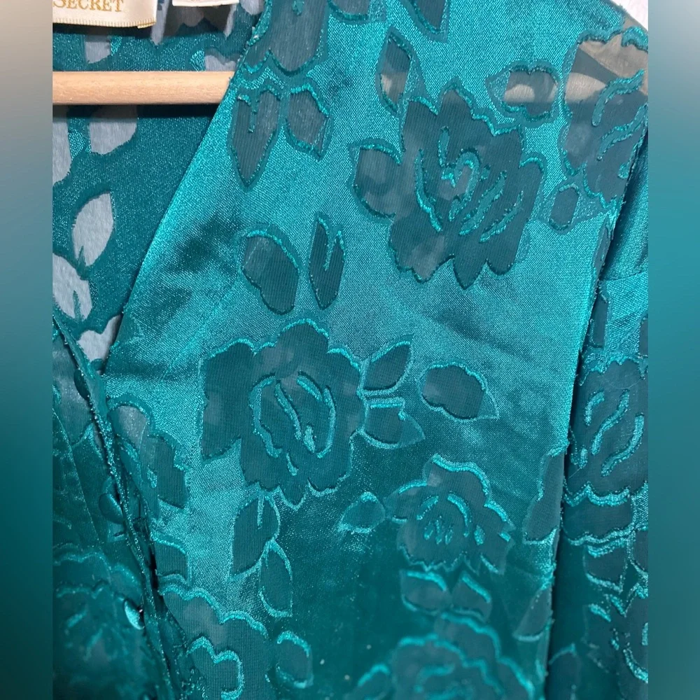 Vintage Victoria’s Secret Gold Label Satin Burnout Dress in Emerald Green Size L